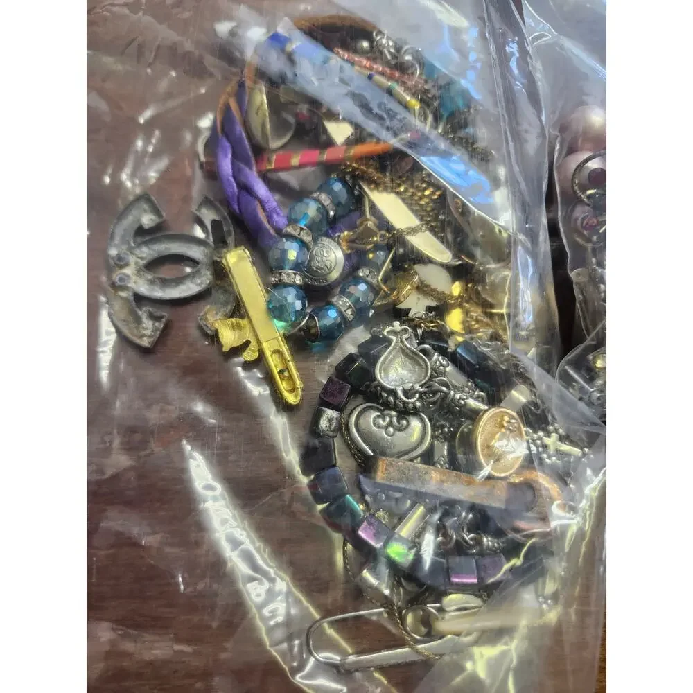 Craft jewelry vint broken wearable lot 1lb